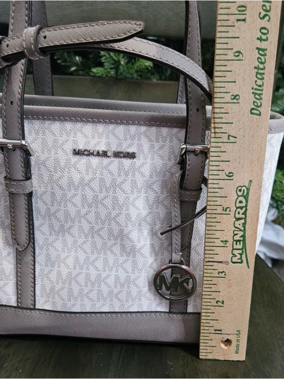 Michael Kors Signature MK Tote - Picture 2 of 9